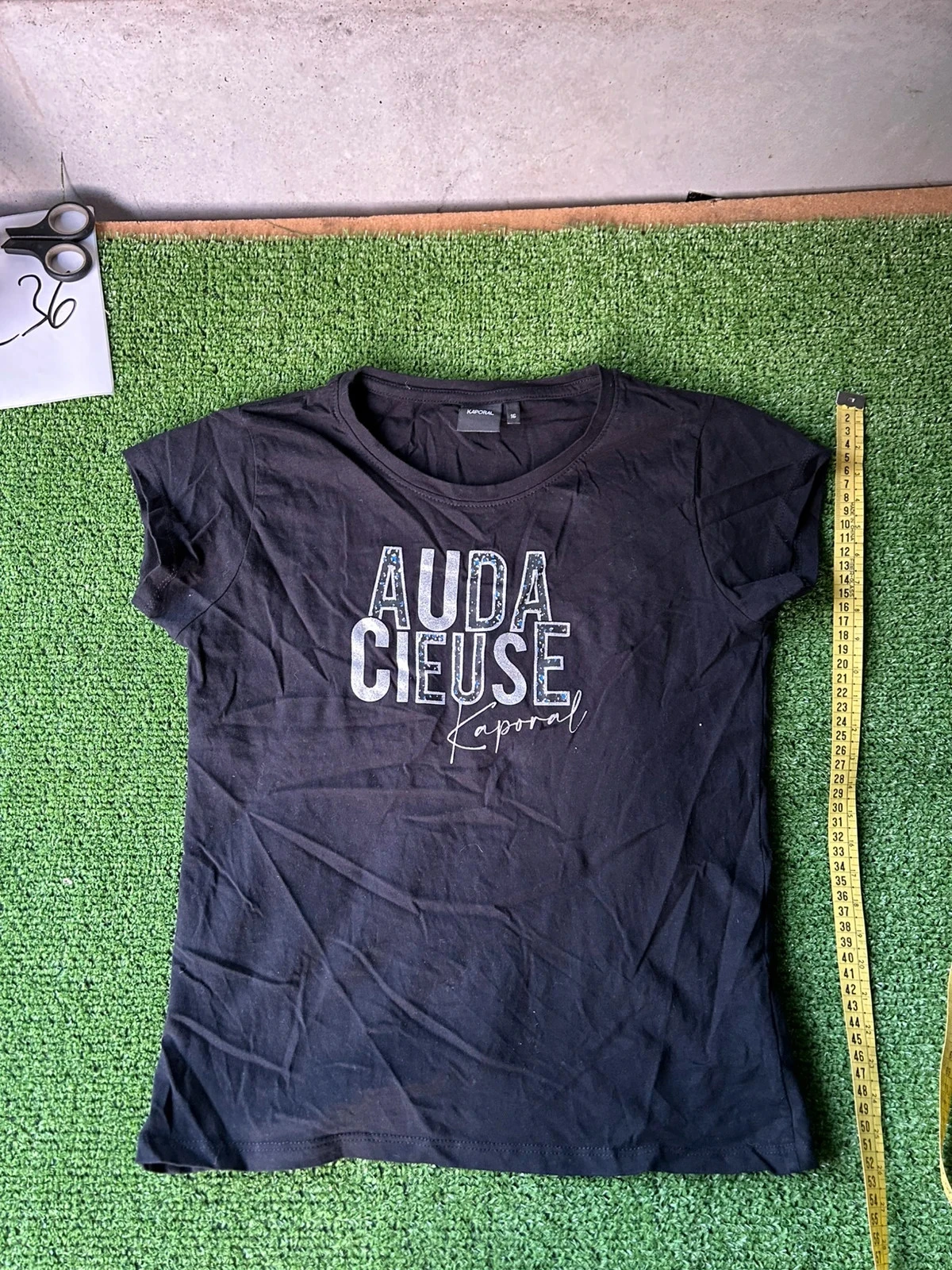 T-shirt noir à motifs vintage kaporal